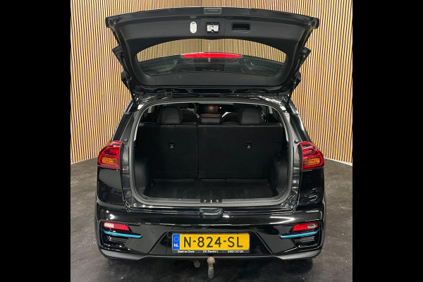 Kia e-Niro 64 kWh|100% SOH|NIEUWE LOGO|FACELIFT|3-FASE|TREKHAAK|1/2 LEDER|ACC|APPLE CARPLAY/ANDROID AUT|CAMERA|1e EIG|NL-AUTO|NAP|
