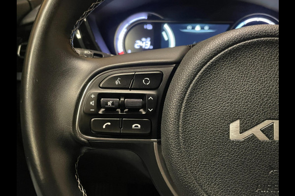 Kia e-Niro 64 kWh|100% SOH|NIEUWE LOGO|FACELIFT|3-FASE|TREKHAAK|1/2 LEDER|ACC|APPLE CARPLAY/ANDROID AUT|CAMERA|1e EIG|NL-AUTO|NAP|