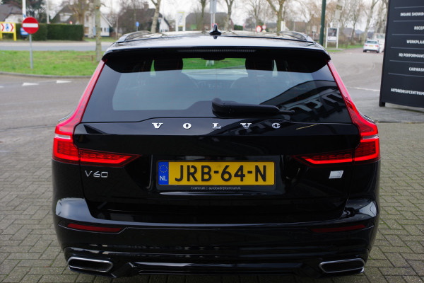 Volvo V60 2.0 T8 Recharge 390 PK AWD R-Design PHEV, Trekhaak, 360 Camera, Memory, H/K Sound, Adap. Cruise Control