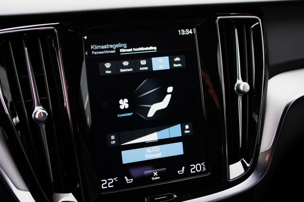 Volvo V60 2.0 T8 Recharge 390 PK AWD R-Design PHEV, Trekhaak, 360 Camera, Memory, H/K Sound, Adap. Cruise Control