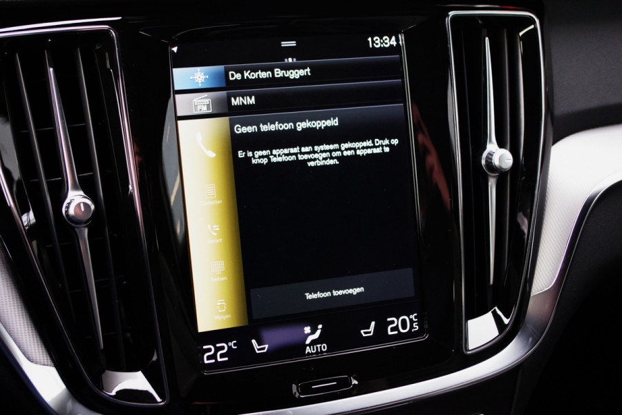 Volvo V60 2.0 T8 Recharge 390 PK AWD R-Design PHEV, Trekhaak, 360 Camera, Memory, H/K Sound, Adap. Cruise Control