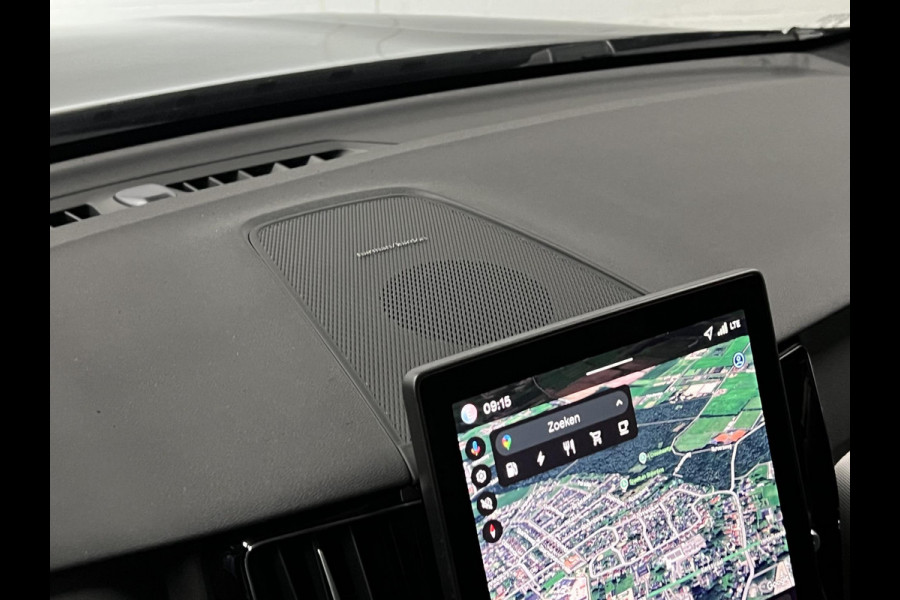 Volvo XC60 T8 Plug-in AWD Black Edition *455PK* Open dak | Adapt. cruise control | Harman Kardon | 360° Camera | Head-up | Pilot assist