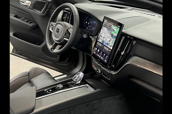 Volvo XC60 T8 Plug-in AWD Black Edition *455PK* Open dak | Adapt. cruise control | Harman Kardon | 360° Camera | Head-up | Pilot assist