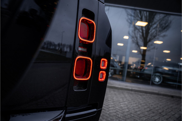 Land Rover Defender 110 2.0 P300e 110 X-Dynamic HSE ** URBAN ** 22inch ** Towing ** Cold Climate ** Dakspoiler ** Side Vents