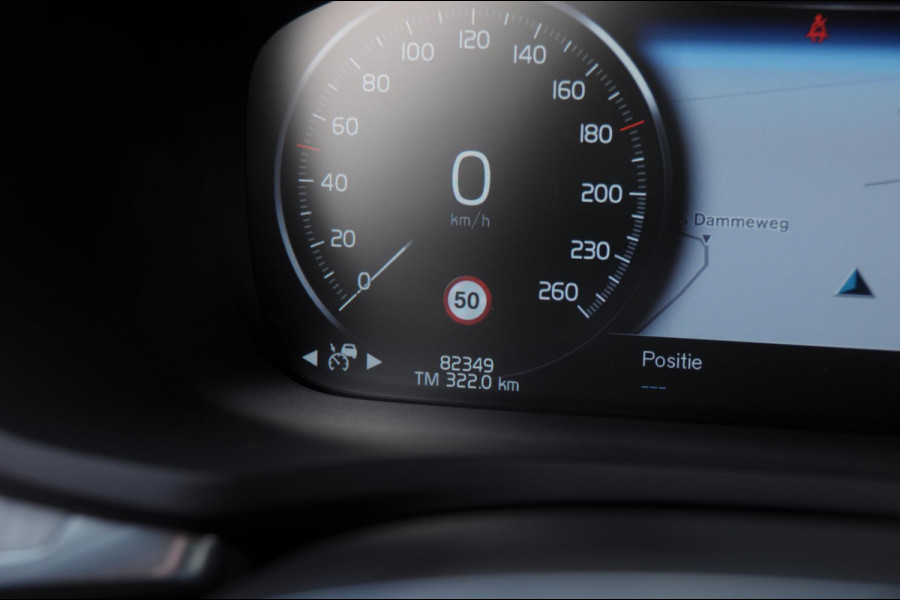 Volvo V60 T6 340PK Automaat Recharge AWD Inscription Trekhaak / Adaptieve cruise control /BLIS / Parkeersensoren met camera / Stoel - en stuurwielverwarming / Elektrische stoelen met geheugen / Getint glas / Apple carplay / Keyless entry / Elektrische achterklep