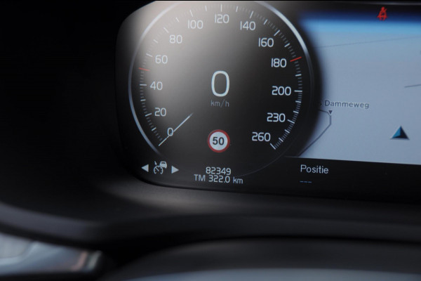 Volvo V60 T6 340PK Automaat Recharge AWD Inscription Trekhaak / Adaptieve cruise control /BLIS / Parkeersensoren met camera / Stoel - en stuurwielverwarming / Elektrische stoelen met geheugen / Getint glas / Apple carplay / Keyless entry / Elektrische achterklep