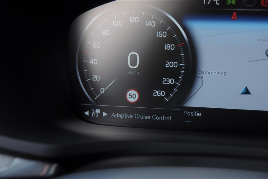 Volvo V60 T6 340PK Automaat Recharge AWD Inscription Trekhaak / Adaptieve cruise control /BLIS / Parkeersensoren met camera / Stoel - en stuurwielverwarming / Elektrische stoelen met geheugen / Getint glas / Apple carplay / Keyless entry / Elektrische achterklep