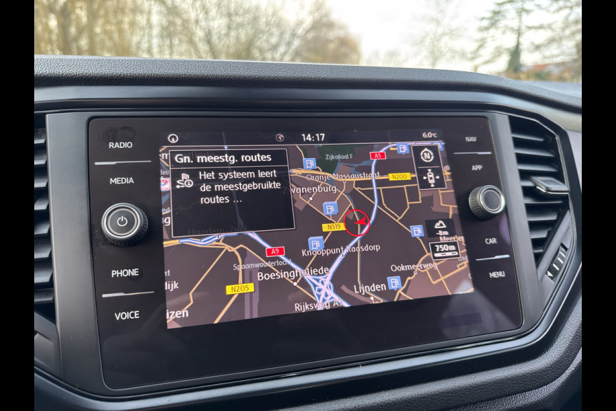 Volkswagen T-Roc TSI 150PK DSG STYLE CARPLAY/ACC/PDC