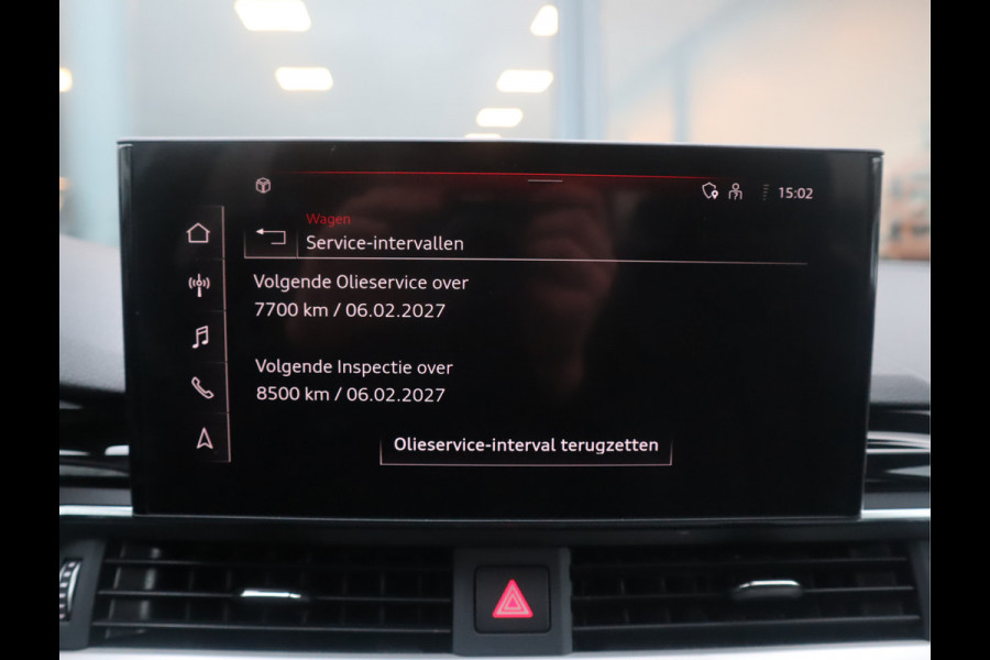 Audi A4 Avant 35 TFSI Launch edition Business / Panoramadak / Massagestoel