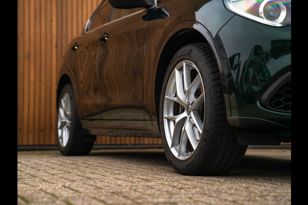 Alfa Romeo Stelvio 2.0T 280pk AWD Ti Lusso MY21 | Verde Visconti | Lederen dash. | CarPlay | Adapt. cruise