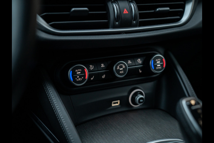 Alfa Romeo Stelvio 2.0T 280pk AWD Ti Lusso MY21 | Verde Visconti | Lederen dash. | CarPlay | Adapt. cruise