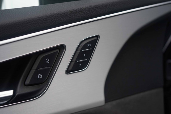 Audi Q7 55 TFSI e Quattro S-Line Pano/HUD/B&O/RS-Zetels/Trkhk/Black/Mass