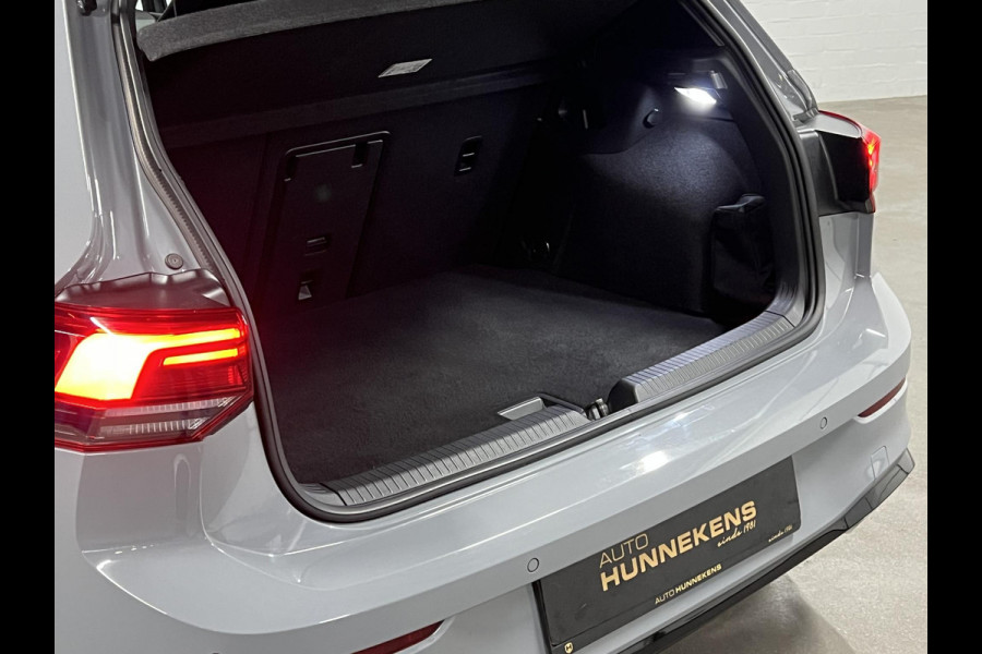 Volkswagen Golf 1.5 eTSI R-Line Business Adaptive Cruise | Stoel-/stuurverwarming | Achteruitrij ​camera | Carplay | ​Sfeerverlichting