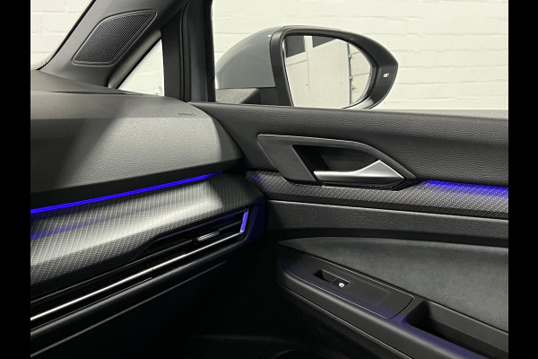 Volkswagen Golf 1.5 eTSI R-Line Business Adaptive Cruise | Stoel-/stuurverwarming | Achteruitrij ​camera | Carplay | ​Sfeerverlichting
