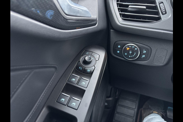 Ford FOCUS Wagon 1.0 EcoBoost Hybrid ST Line X 155pk | Trekhaak afneembaar | Panoramadak | Bang&Olufsen | Adaptive cruise control | Winter Pack | All season banden | Camera