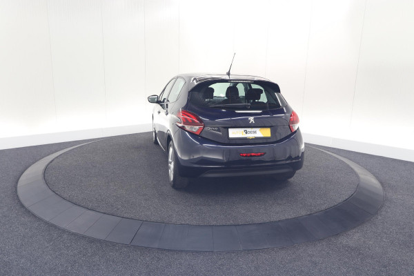 Peugeot 208 PureTech 82 Signature | Allseason banden | Navigatie | Parkeersensoren