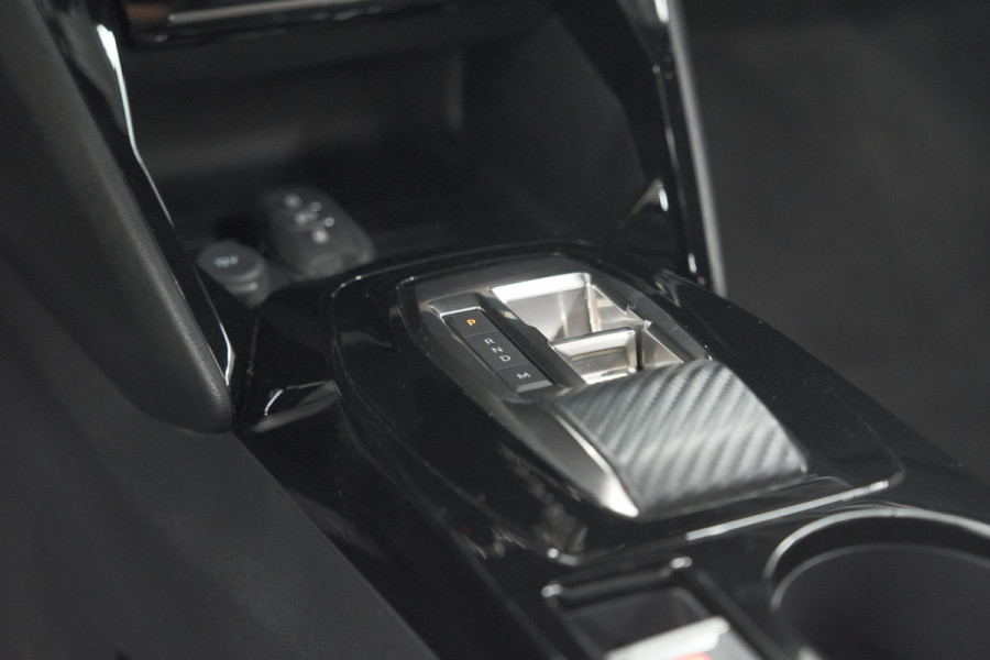 Peugeot 2008 Hybrid 136 e-DCS6 Allure | 360 Camera | Adaptieve Cruise Control | Dodehoekdetectie | Navigatie