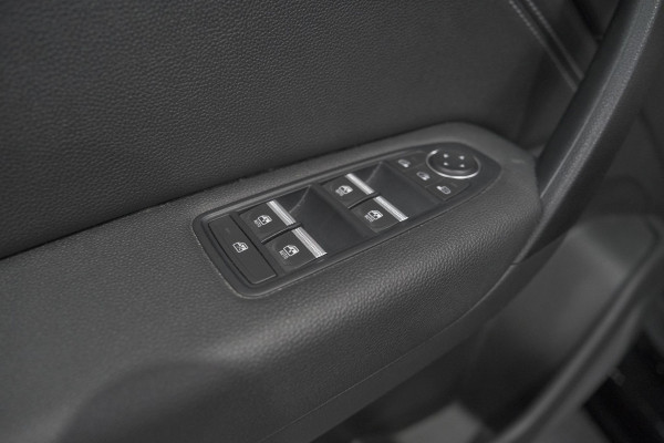 Renault Captur 1.6 E-Tech full hybrid 145 techno | Pack Full Screen | Camera | Navigatie | Allseason Banden