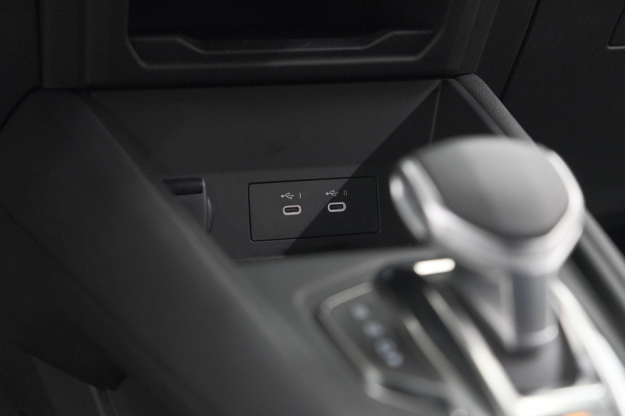 Renault Captur Mild Hybrid 160 EDC Techno | Pack Winter | Camera | Adaptieve Cruise Control | Apple Carplay