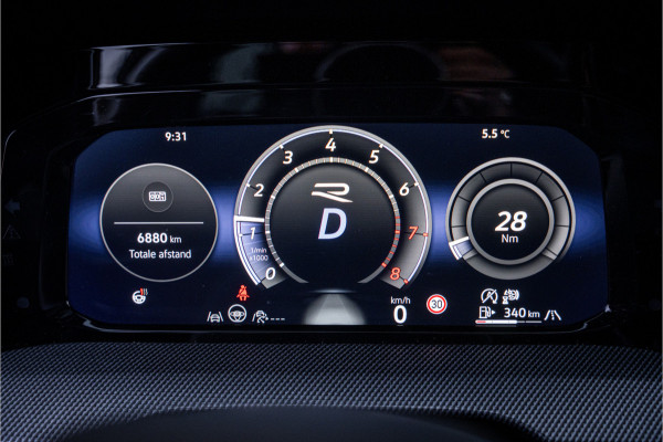 Volkswagen Golf 8.5 R 2.0 TSI 4Motion - R Performance Pack | Akrapovic | Panorama | H&K | Elek. Trekhaak