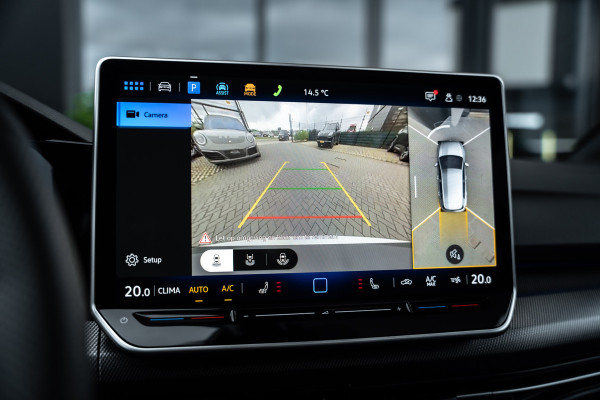 Volkswagen Golf 8.5 R 2.0 TSI 4Motion - R Performance Pack | Akrapovic | Panorama | H&K | Elek. Trekhaak