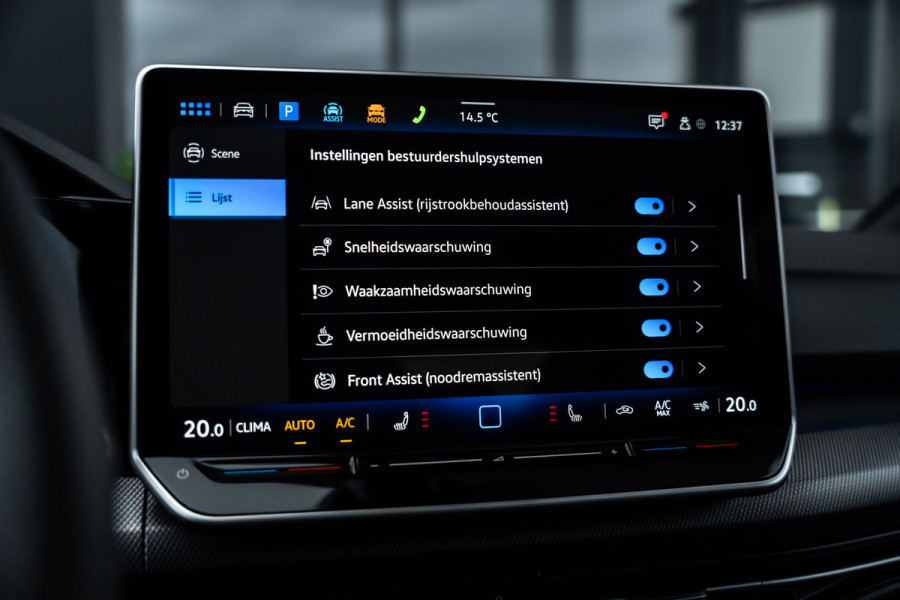 Volkswagen Golf 8.5 R 2.0 TSI 4Motion - R Performance Pack | Akrapovic | Panorama | H&K | Elek. Trekhaak