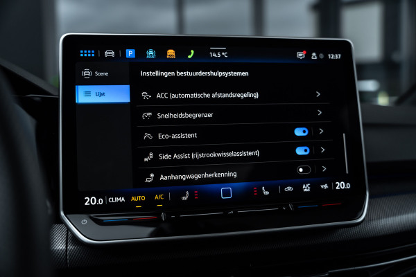 Volkswagen Golf 8.5 R 2.0 TSI 4Motion - R Performance Pack | Akrapovic | Panorama | H&K | Elek. Trekhaak