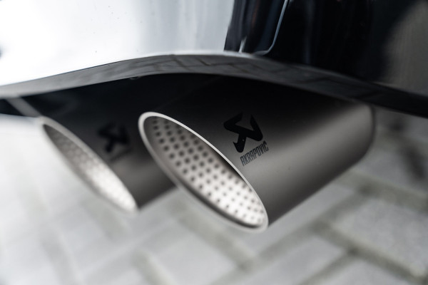 Volkswagen Golf 8.5 R 2.0 TSI 4Motion - R Performance Pack | Akrapovic | Panorama | H&K | Elek. Trekhaak