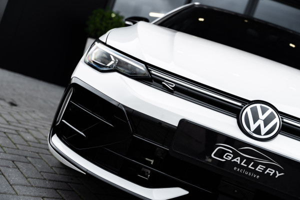 Volkswagen Golf 8.5 R 2.0 TSI 4Motion - R Performance Pack | Akrapovic | Panorama | H&K | Elek. Trekhaak
