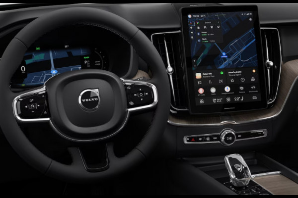 Volvo XC60 T6 350PK Automaat Plug-in hybrid AWD Plus Dark Elektrisch bedienbare voorstoelen met geheugen/ Stoelverwarming/ Stuurverwarming/ Harman Kardon audio/ 360 Camera/ BLIS