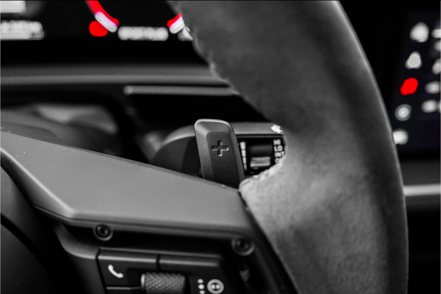 Porsche Cayenne Coupé 3.0 E-Hybrid Sport Design Burmester Inno-Drive Trekhaak 22" 1e Eig BTW