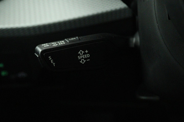 Audi Q2 30 TFSI Design Pro Line Plus (STOELVERWARMING, AUTOMAAT, LEER, CRUISE CONTROL, PARKEERSENSOREN)