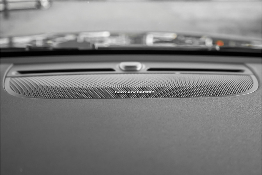 Volvo XC40 Recharge Ultimate Pano H/K ACC 20"