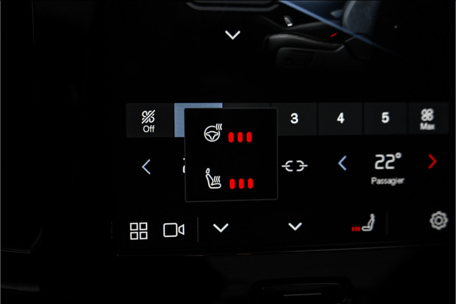 Volvo XC40 Recharge Ultimate Pano H/K ACC 20"