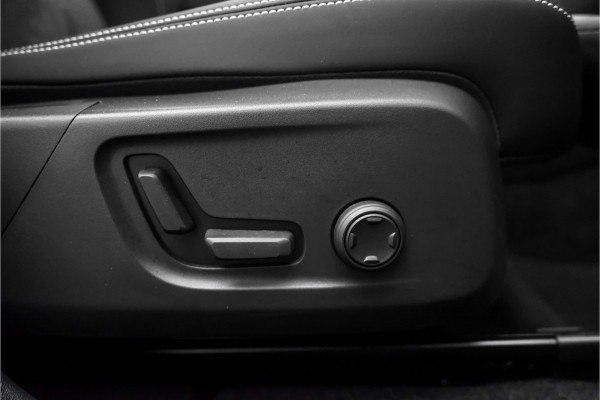 Volvo XC40 Recharge Ultimate Pano H/K ACC 20"