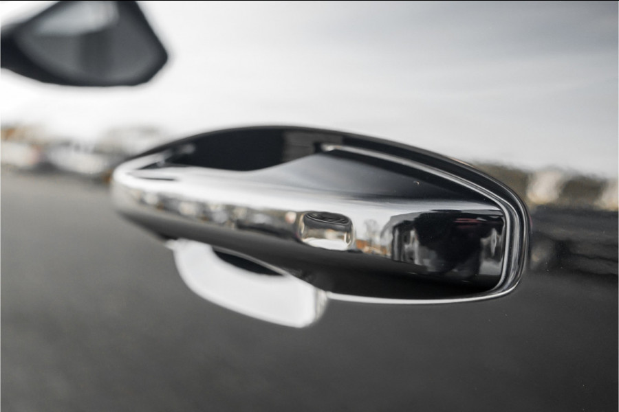 Volvo XC40 Recharge Ultimate Pano H/K ACC 20"