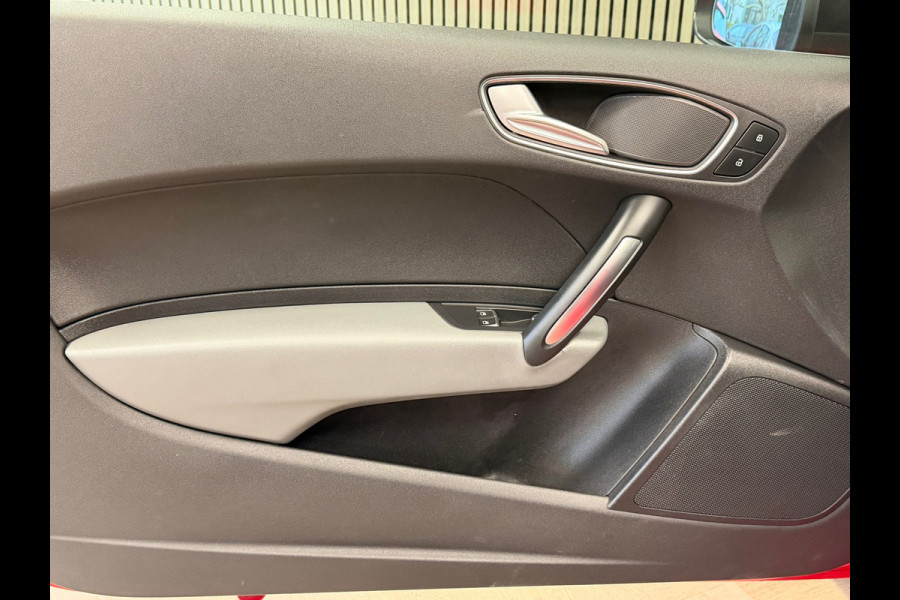 Audi A1 1.0 TFSI Advance Sport S-TRONIC AUT. AIRCO CRUISE NAVIGATIE PDC BLUETOOTH STOELVERWARMING