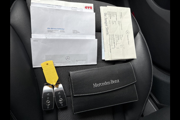 Mercedes-Benz C-Klasse Estate 300 e Avantgarde 320pk PHEV | Trekhaak | Adaptive cruise control | Stoelverwarming | Dodehoeksensoren | Elektrische stoelen met geheugenfunctie | Head up Display |