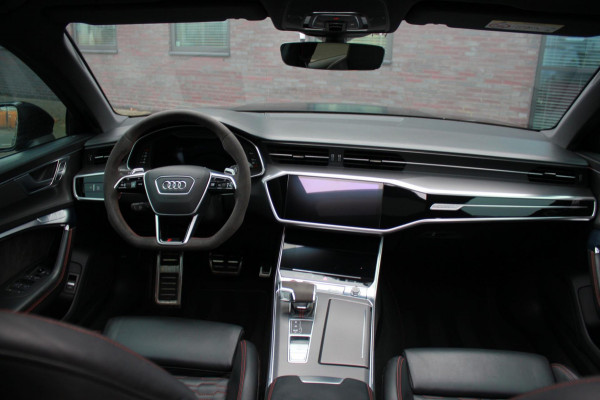 Audi A6 Avant RS 6 TFSI quattro