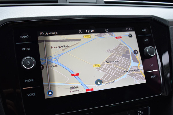 Volkswagen Passat Variant 218PK DSG HYBRID GTE BUSINESS TREKHAAK/NAVI/CAMERA