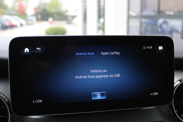 Mercedes-Benz V-Klasse 300d / DC / AMG / Panorama / 4.000km!! / Burmester / 360 Cam / Vol Opties / NIEUWSTAAT