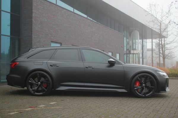 Audi A6 Avant RS 6 TFSI quattro