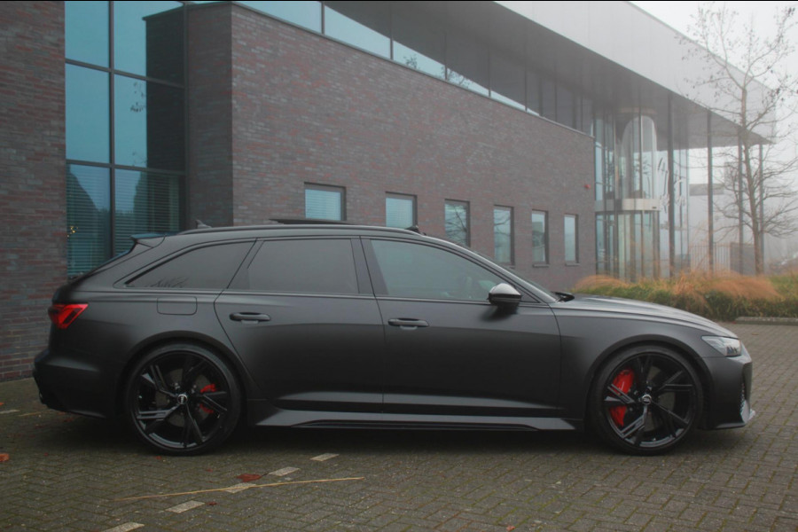 Audi A6 Avant RS 6 TFSI quattro