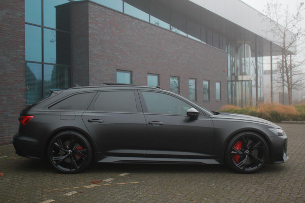 Audi A6 Avant RS 6 TFSI quattro