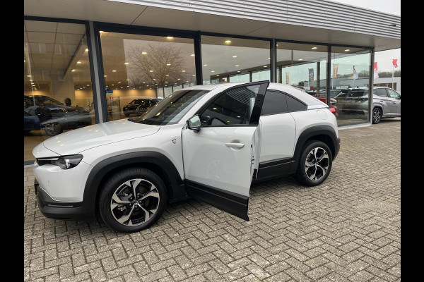 Mazda MX-30 e-SkyActiv R-EV 170 Makoto | Schuifdak | Rondomzicht Camera | Stoelverwarming | Premium audio