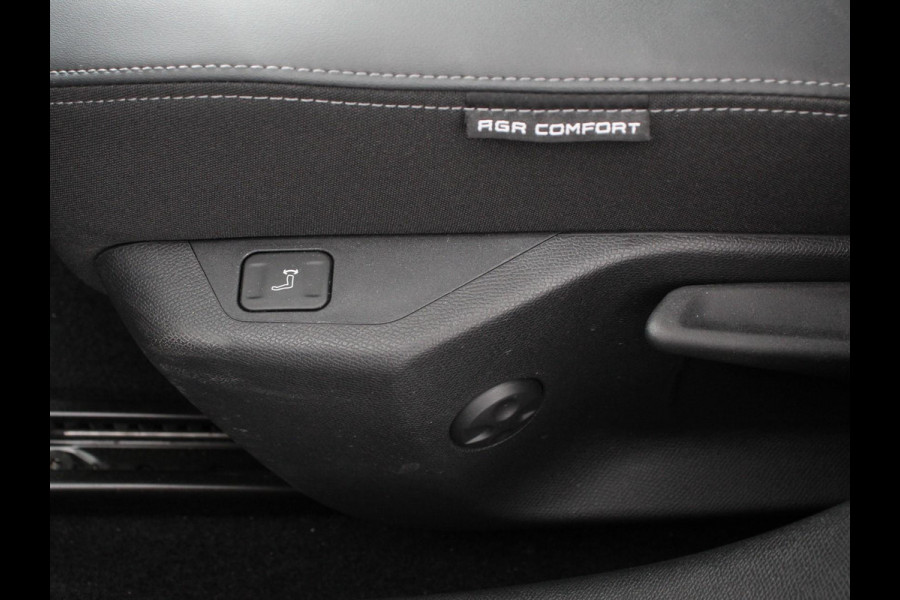 Peugeot 408 1.2 PureTech Allure 130pk Automaat | Comfort Pakket, Electrische stoelverstelling LV, stoelverwarming  Camera 360  Navigatie  Climate Control  Dab  Led Parkeer sensoren