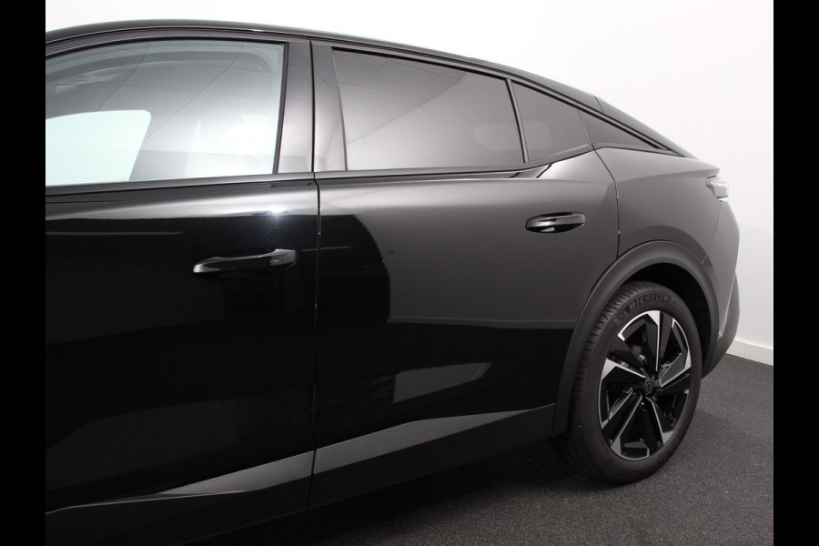 Peugeot 408 1.2 PureTech Allure 130pk Automaat | Comfort Pakket, Electrische stoelverstelling LV, stoelverwarming  Camera 360  Navigatie  Climate Control  Dab  Led Parkeer sensoren