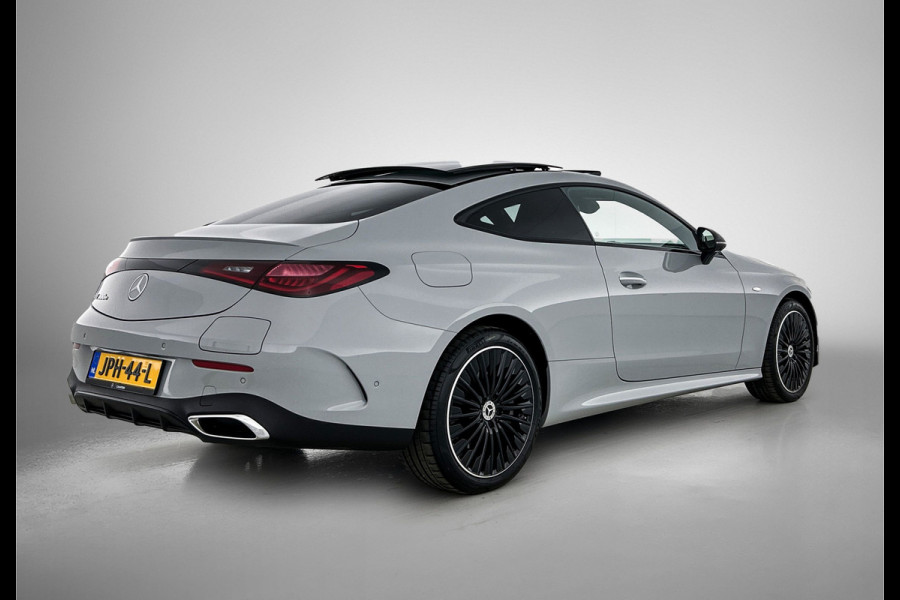 Mercedes-Benz CLE Coupé 300 e AMG Plug-In Hybride AMG Line Premium Plus | Night Pakket | Trekhaak | Distronic | Panorama Schuif-Kanteldak | Stuur en Stoelverwarming. Inclusief 24 maanden MB Certified garantie voor Europa.