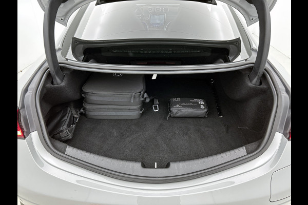 Mercedes-Benz CLE Coupé 300 e AMG Plug-In Hybride AMG Line Premium Plus | Night Pakket | Trekhaak | Distronic | Panorama Schuif-Kanteldak | Stuur en Stoelverwarming. Inclusief 24 maanden MB Certified garantie voor Europa.