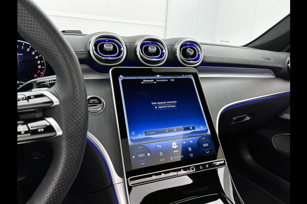 Mercedes-Benz CLE Coupé 300 e AMG Plug-In Hybride AMG Line Premium Plus | Night Pakket | Trekhaak | Distronic | Panorama Schuif-Kanteldak | Stuur en Stoelverwarming. Inclusief 24 maanden MB Certified garantie voor Europa.